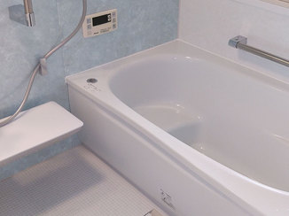 バスルームリフォーム 冬場の寒さを改善した浴室と使いやすい洗面台