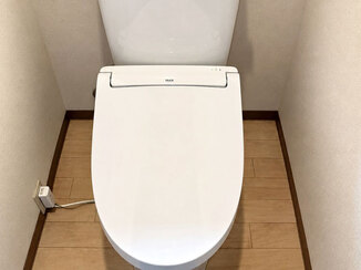 トイレリフォーム フチレスで日々のお手入れがしやすくなったトイレ